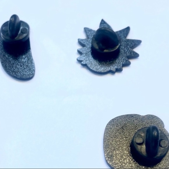 Set of 3 Rick and Morty Lapel Pins Pickle Rick - Picture 3 of 15